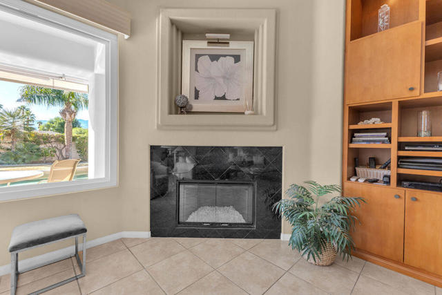 29 Calle La Reina, Rancho Mirage CA: https://media.crmls.org/mediaz/30bf007f-8477-4490-800f-2a39d7656e6c.jpg