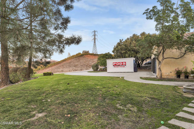 6417 Turfway Road, Moorpark CA: https://media.crmls.org/mediaz/30bf508d-6184-47dc-82ee-13efd32b4f5e.jpg