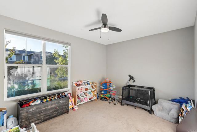 32780 Presidio Hills Ln, Winchester CA: https://media.crmls.org/mediaz/30c0f129-45ad-4e34-b68b-17856cfd5a4e.jpg