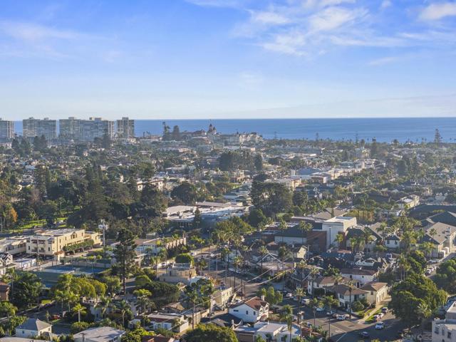 406 408 & 408B E Ave, Coronado CA: https://media.crmls.org/mediaz/30c127fe-d709-4c4d-b279-2c9a1e420a3b.jpg