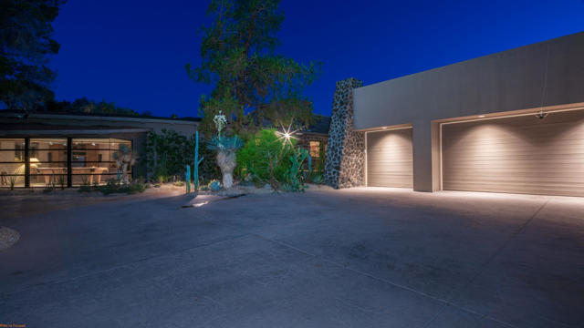 73297 Grapevine Street, Palm Desert CA: https://media.crmls.org/mediaz/30c1a284-4047-40b3-9a86-2e29278133c6.jpg