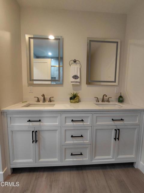 163 E Bowling Green, Port Hueneme CA: https://media.crmls.org/mediaz/30c2f75c-9613-40c3-ab79-e39965755680.jpg