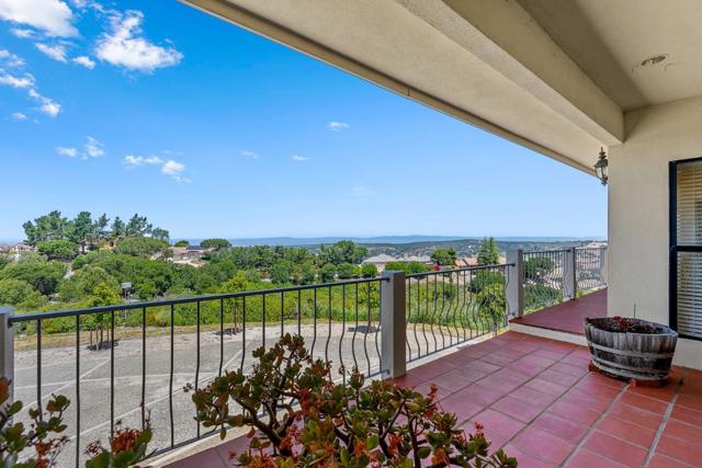 25611 Whip Road, Monterey CA: https://media.crmls.org/mediaz/30c3ef41-2be9-4f3f-9f62-b8f0aba5671b.jpg