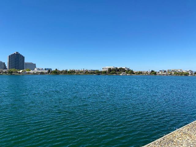 640 Portofino Lane, Foster City CA: https://media.crmls.org/mediaz/30c52c61-c121-4b29-8bee-c09d3759b5c2.jpg