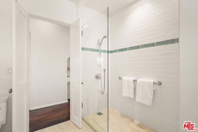 2218 Pearl Street, Santa Monica CA: https://media.crmls.org/mediaz/30c5682f-681e-4afd-bffb-8b1298ae83a5.jpg