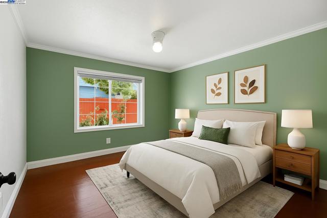 6133 Seminary Ave, Oakland CA: https://media.crmls.org/mediaz/30c6cd3a-c232-4cf5-8fd1-e957f351a216.jpg