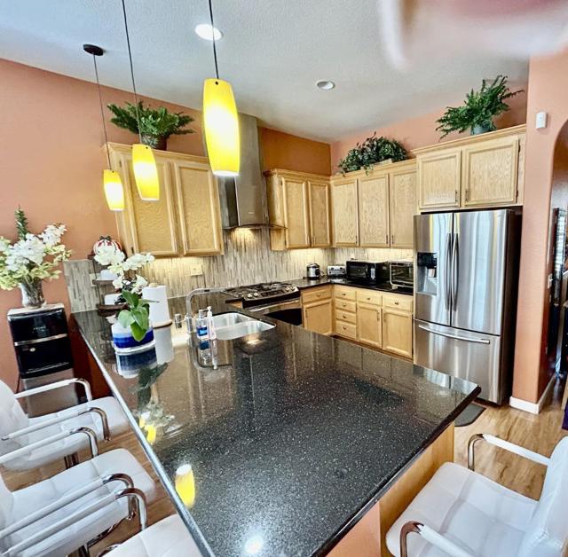 1732 W Westlake Drive, Roseville CA: https://media.crmls.org/mediaz/30c772e1-4918-4905-ba49-13632466d6e2.jpg