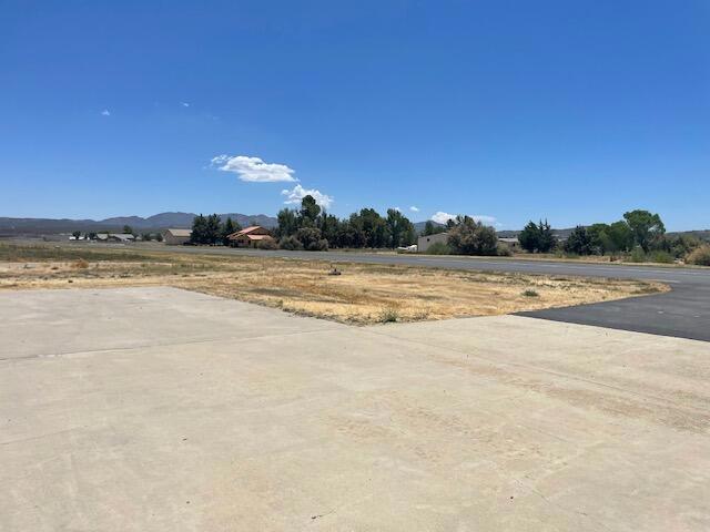 49275 Flightline Way, Aguanga CA: https://media.crmls.org/mediaz/30c7ac23-4df4-4d9b-a70a-e7f8f0e30b5e.jpg