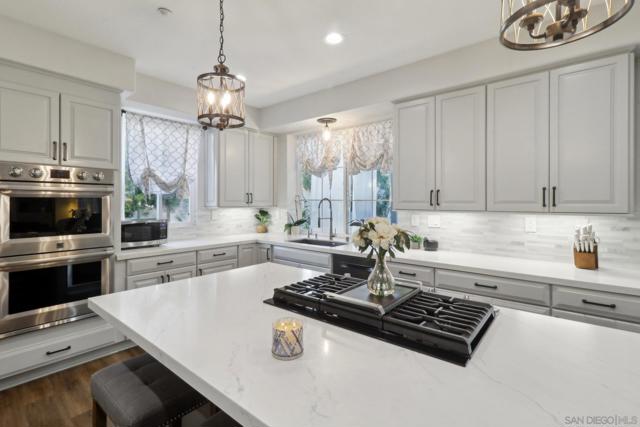 3140 Willow Creek Pl, Escondido CA: https://media.crmls.org/mediaz/30c7d05d-6397-4e13-af45-9a20d51a0b1a.jpg