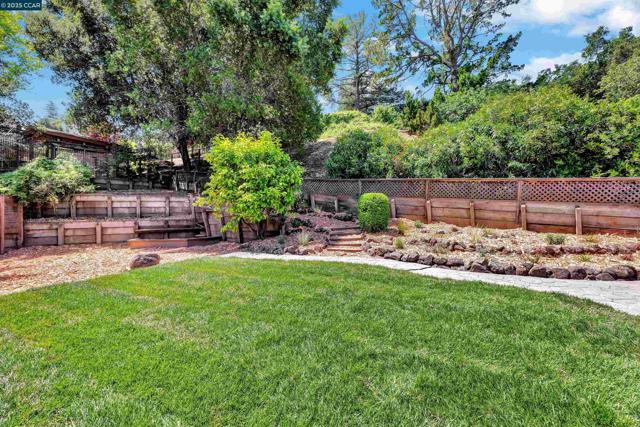 48 Sterling Way, Lafayette CA: https://media.crmls.org/mediaz/30c7d4b2-2116-4755-80f4-06001c3b9ae4.jpg