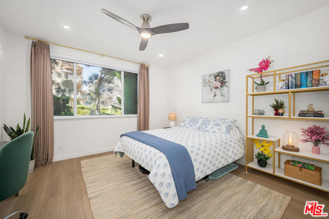1520 Camden Avenue, Los Angeles CA: https://media.crmls.org/mediaz/30c81174-a66c-4e1f-8c94-45e77931d77c.jpg