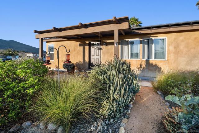 12144 Proctor Valley Road, Chula Vista CA: https://media.crmls.org/mediaz/30c8b9d4-6415-4db1-b99b-14cd36c16d93.jpg