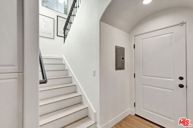 2517 Huntington Lane, Redondo Beach, California 90278, 4 Bedrooms Bedrooms, ,3 BathroomsBathrooms,Residential,Sold,Huntington,25607911