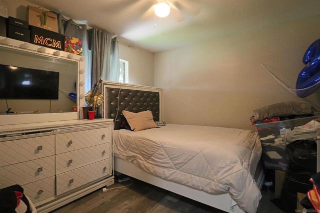 1252 Fourth Ave, Chula Vista CA: https://media.crmls.org/mediaz/30c8f2eb-0137-466e-ba0a-14cdc34cb219.jpg