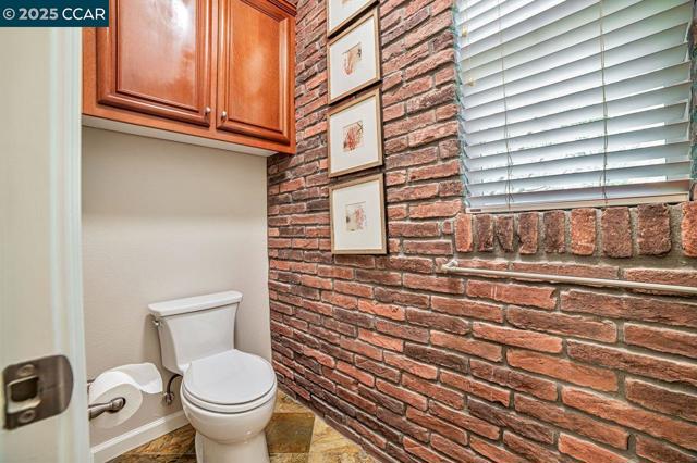 7840 Stoneleaf Drive, San Ramon CA: https://media.crmls.org/mediaz/30c91669-ff4b-4a9c-bb1d-28ccd3b8b845.jpg