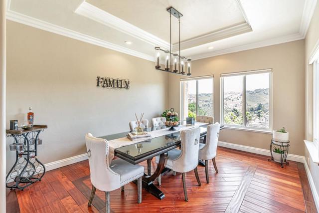 25061 Hidden Mesa Court, Monterey CA: https://media.crmls.org/mediaz/30c94244-990f-41f1-9aee-eba27fc94c3d.jpg