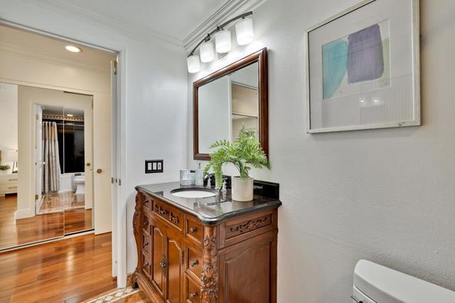 6107 Paso Los Cerritos, San Jose CA: https://media.crmls.org/mediaz/30c99a22-6861-429f-9858-abe12f1949c0.jpg