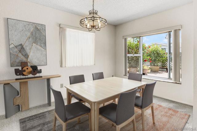 628 Via Santa Paulo, Vista CA: https://media.crmls.org/mediaz/30ca490f-e61c-4a01-bb8e-b3f289097ad0.jpg