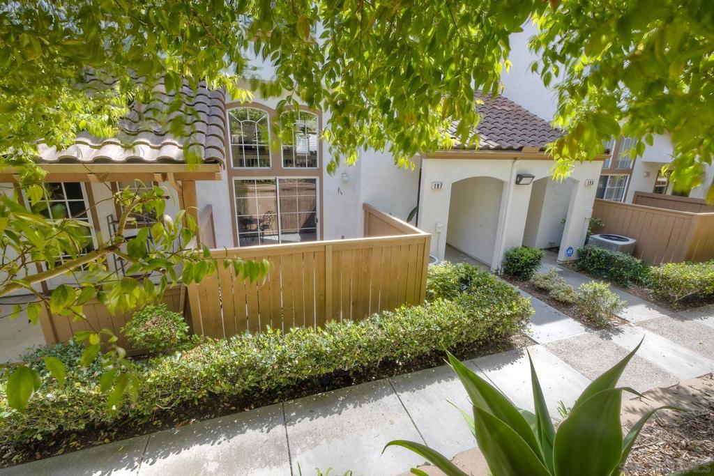 10242 Wateridge Cir - photo 2