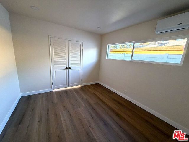 10911 Lemay Street photo 29
