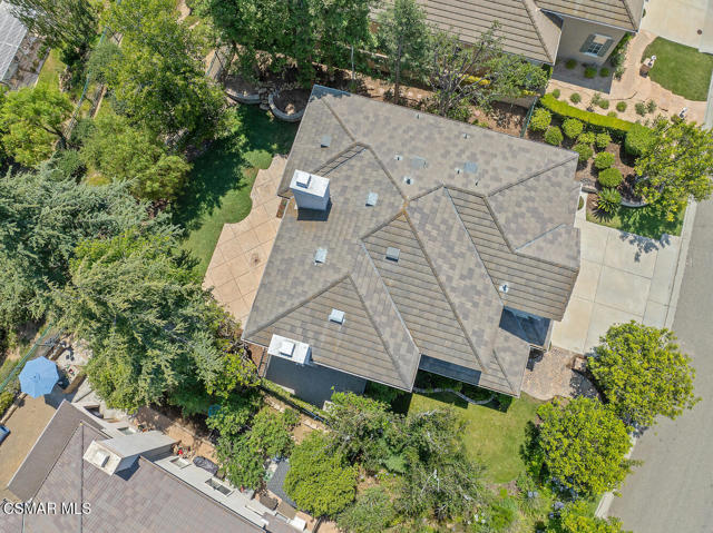 560 Granite Hills Street, Simi Valley CA: https://media.crmls.org/mediaz/30cc07af-b10c-455c-be69-55862eb9a96d.jpg