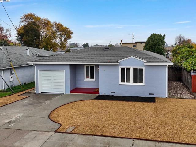 15377 Churchill St, San Leandro CA: https://media.crmls.org/mediaz/30cc2e15-b6ee-43e7-83b3-62097a8ac37c.jpg