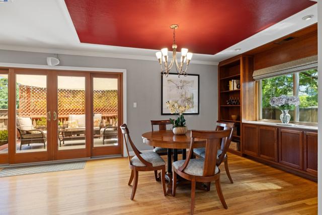 4457 LINDA WAY, Pleasanton CA: https://media.crmls.org/mediaz/30cc7b43-fdee-4e7b-b162-d07d3e5f6a21.jpg