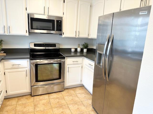 8 Arch Street, Redwood City CA: https://media.crmls.org/mediaz/30ccbf76-22a1-4fa2-9148-d9542152131c.jpg