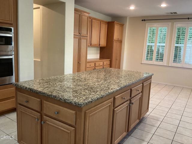 MLS #V1-33325 image #12