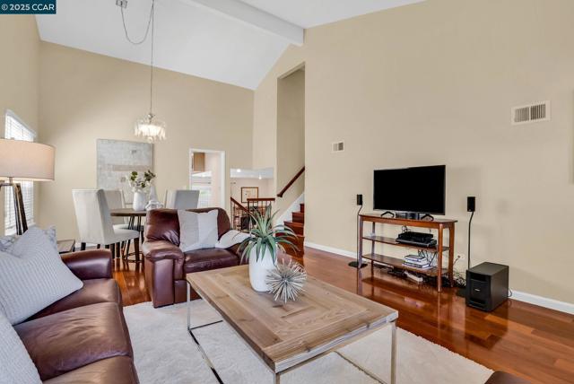 102 Monasterio Ct, San Ramon CA: https://media.crmls.org/mediaz/30ccfc1c-2b57-47df-bb93-1aa699a5b4f5.jpg