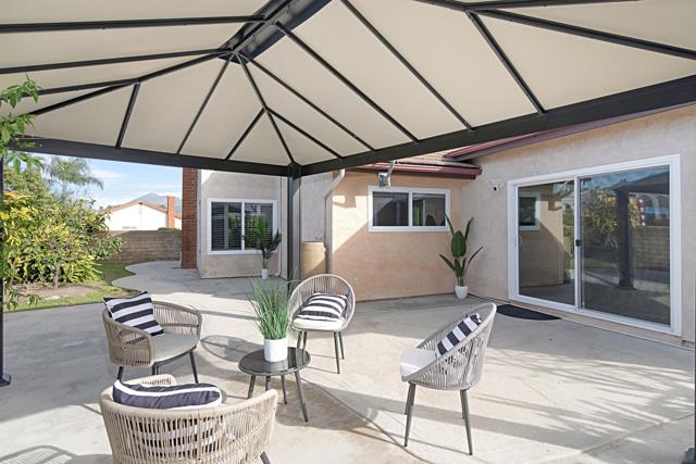 12866 SUMMERFIELD LN, Poway CA: https://media.crmls.org/mediaz/30cf54ad-3787-48b3-9d71-7b42c0c4adb5.jpg