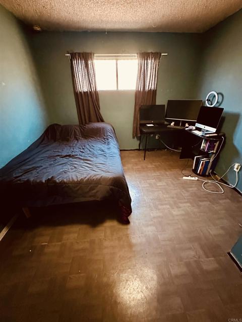 Detail Gallery Image 12 of 31 For 3333 Delta Ave, Long Beach,  CA 90810 - 4 Beds | 3 Baths