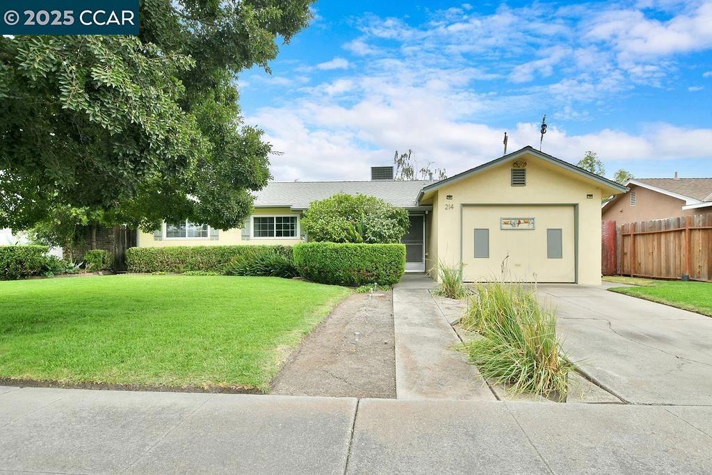 214 Don Carlos Avenue