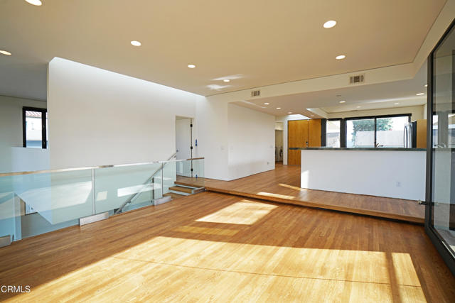 1325 Linda Rosa Avenue, Los Angeles CA: https://media.crmls.org/mediaz/30d0f786-2ef8-4c05-b89b-95441b7c31f6.jpg