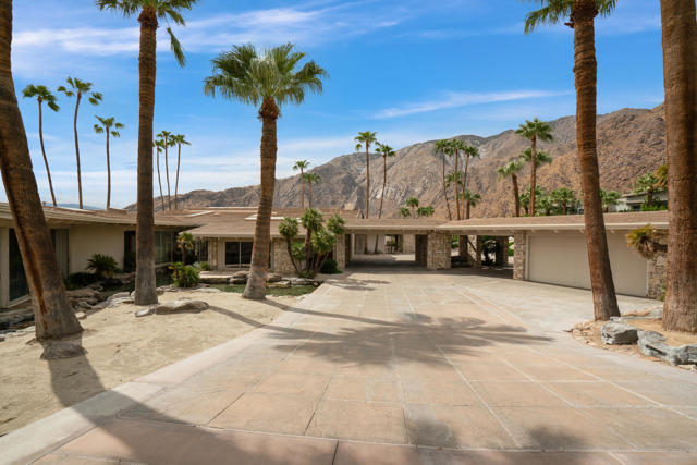 925 W Coronado Avenue, Palm Springs, CA 92262