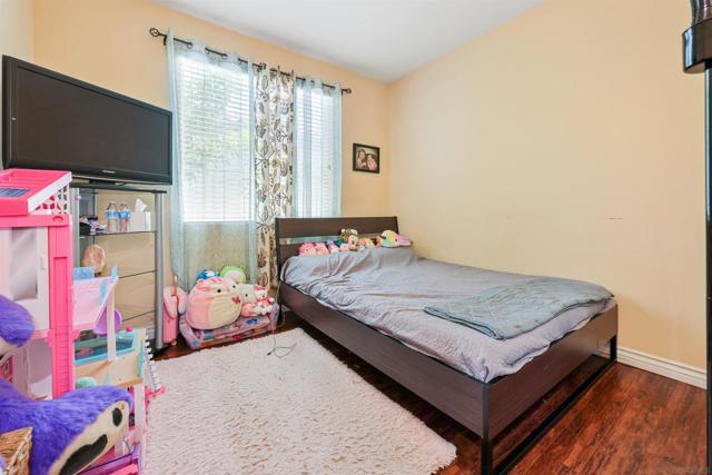 Image 11 of 22 For 1518 El Prado St  3