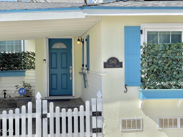 Detail Gallery Image 3 of 24 For 3945 Sunset Ln, Oxnard,  CA 93035 - 3 Beds | 2 Baths