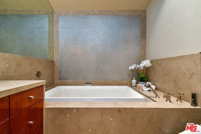 Drew Fenton | 25700 Mulholland Highway Calabasas CA | MLS: 7341247