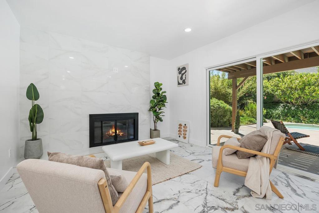 MLS #250034280SD img 15