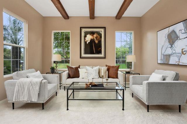 648 California Oak Drive, Vista CA: https://media.crmls.org/mediaz/30d5427c-ac2b-42ce-a736-bd64fbf4fa38.jpg