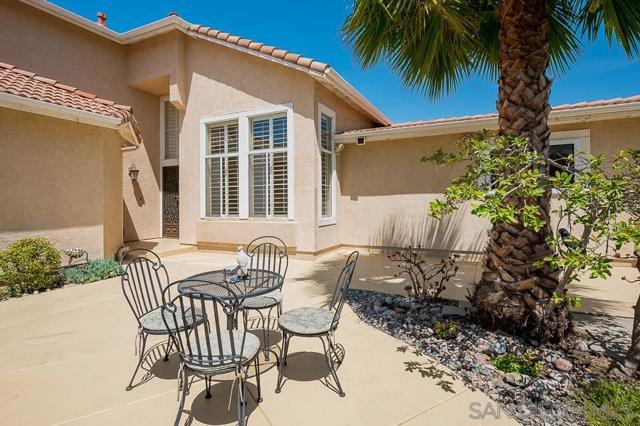 7820 Roan Rd, San Diego CA: https://media.crmls.org/mediaz/30d5c014-5874-4d71-a106-c4270aa0221c.jpg