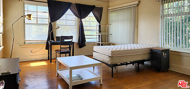 1130 S Hoover Street, Los Angeles CA: https://media.crmls.org/mediaz/30d5d3d5-26d4-418c-a198-bcf803f45547.jpg