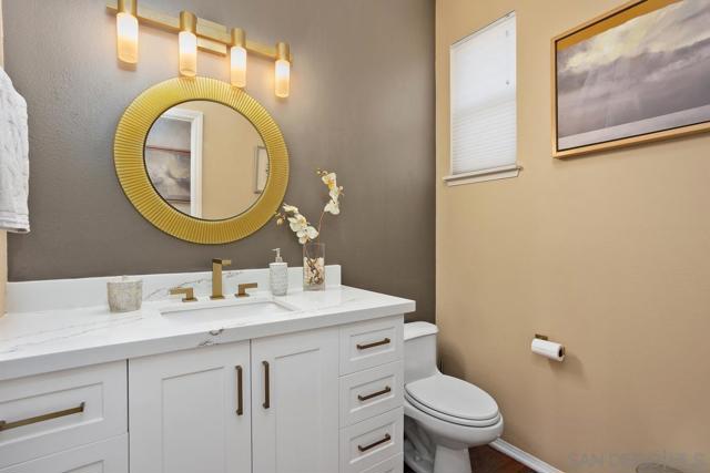 17635 Parlange Pl, San Diego CA: https://media.crmls.org/mediaz/30d69b6a-a042-4808-b29e-a34851a6c968.jpg