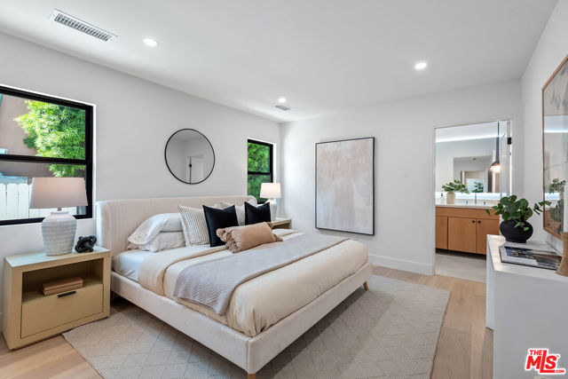 2235 S Mansfield Avenue, Los Angeles CA: https://media.crmls.org/mediaz/30d6ade0-d2a9-4d45-b647-d377fd73341b.jpg