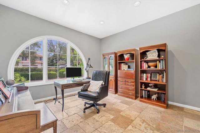 7727 Via Zafiro, San Diego CA: https://media.crmls.org/mediaz/30d712b2-d461-4d87-b00e-4c8ccb6c4e4d.jpg