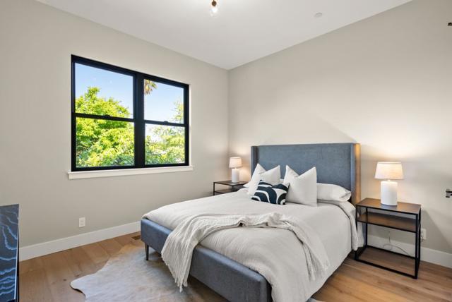 310 W 39th Avenue, San Mateo CA: https://media.crmls.org/mediaz/30d7463f-f2a4-4c04-a2f1-476c0a2009a7.jpg