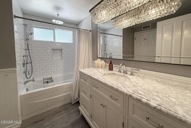 4748 Conejo Avenue, Woodland Hills CA: https://media.crmls.org/mediaz/30d7cf41-8683-4c8b-8b40-b24b9383b33d.jpg
