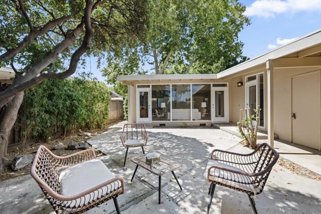 378 Woodhams Road, Santa Clara CA: https://media.crmls.org/mediaz/30d7fbfd-a604-4832-b27b-1d693839aa24.jpg