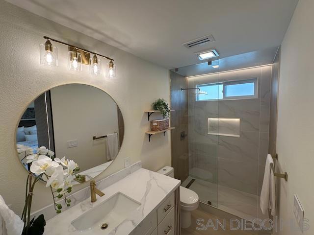 4043 Utah St, San Diego CA: https://media.crmls.org/mediaz/30d8f422-f49e-4140-b958-3e20708326ea.jpg