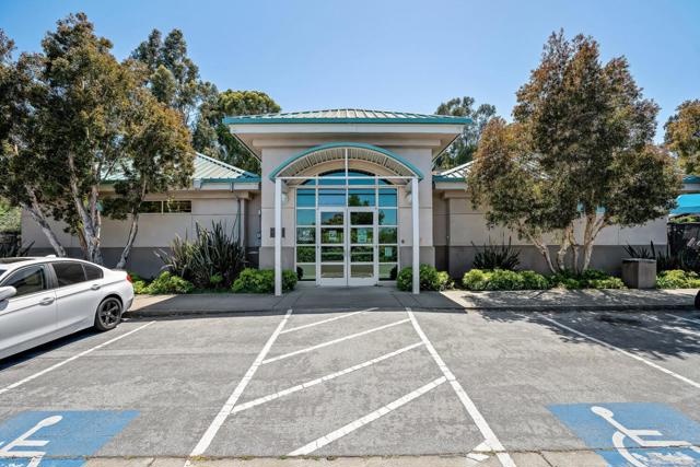 129 Alvarado Street, Brisbane CA: https://media.crmls.org/mediaz/30da0ec2-18c3-4bb6-a75d-61423bef7aeb.jpg